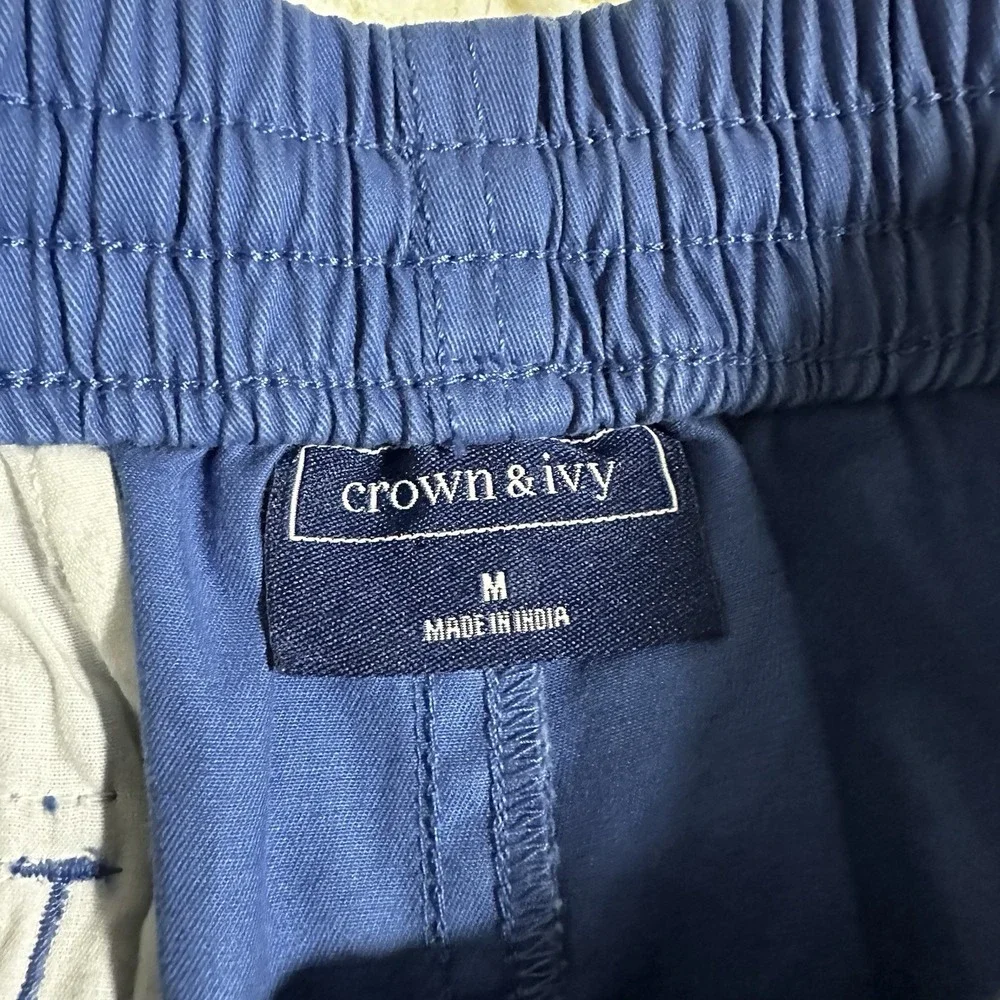 Crown & Ivy Men's Shorts Blue Sz Medium Zip Button Elastic & Drawstring Pockets‎